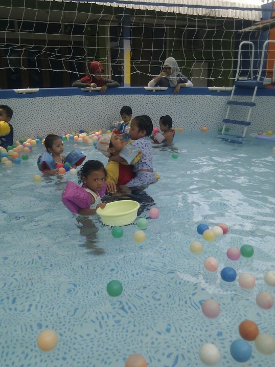 478093_10151213449531848_1426094673_o